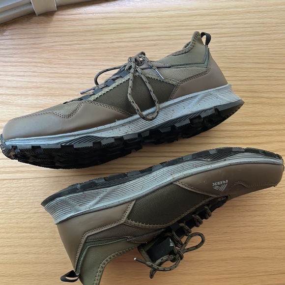 New RBX size 11 running shoes - Picture 3 of 5